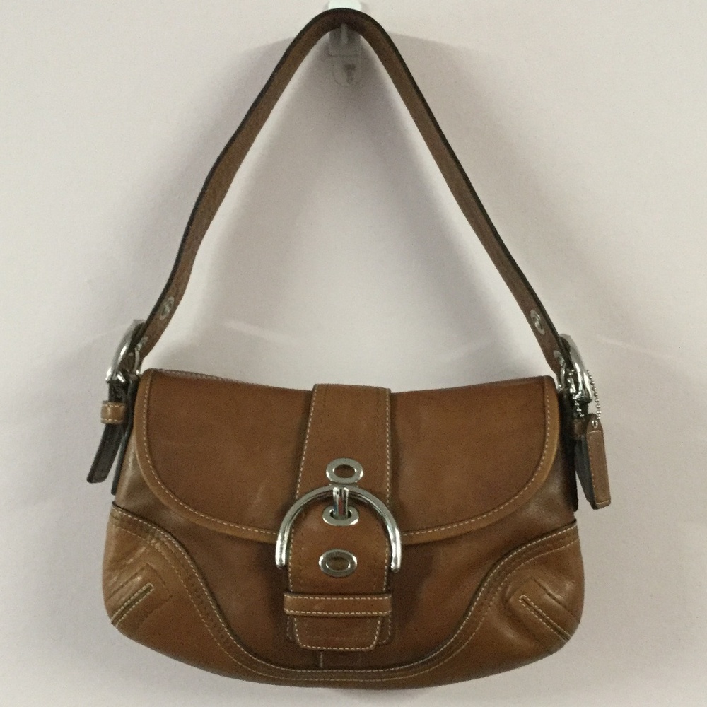 Authentic- Coach Leather Shoulder Bag